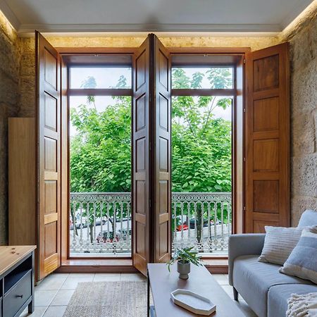 Con Encanto En El Casco Antiguo By Cabana Rentals 比戈 外观 照片